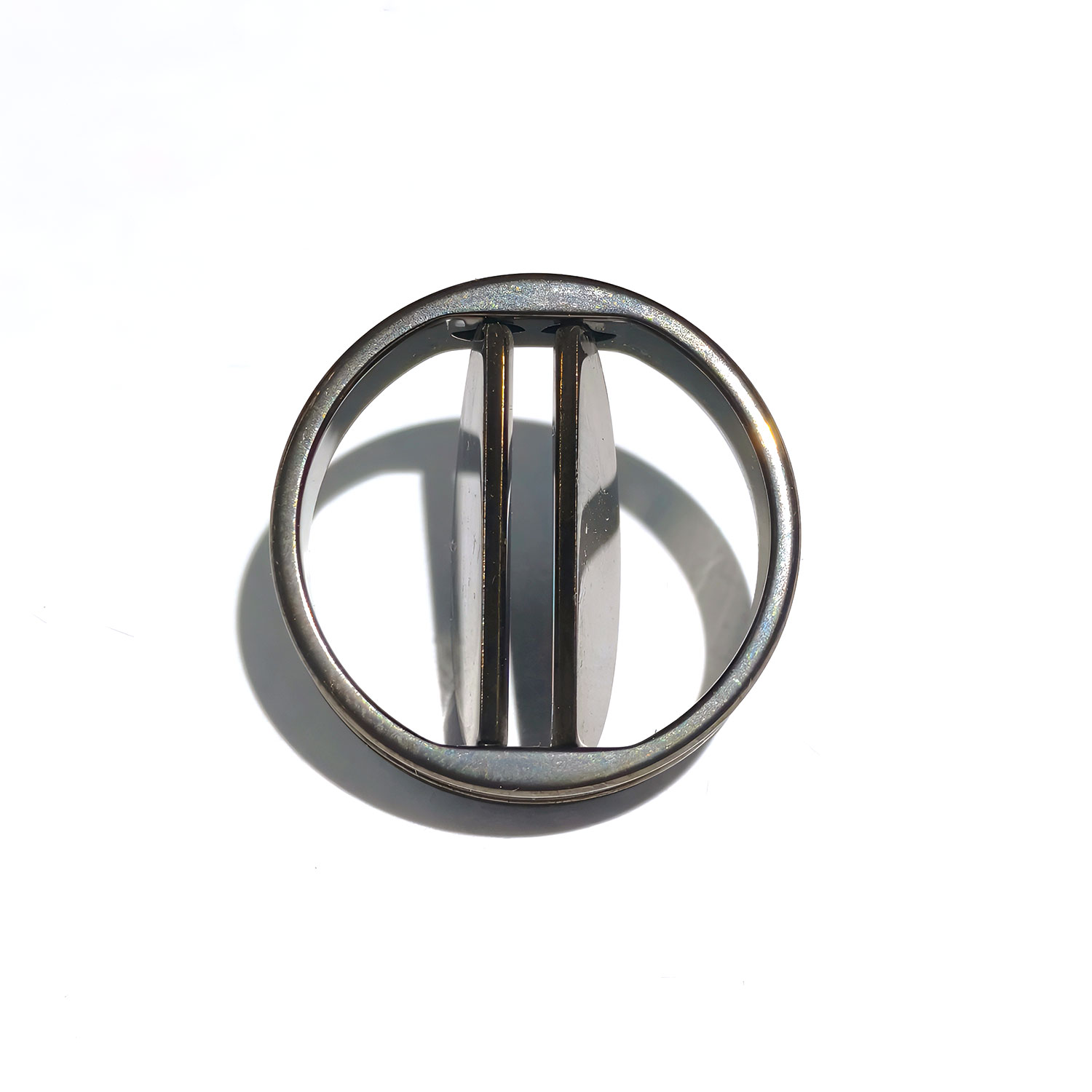 Graphite in Artificial Heart Valves