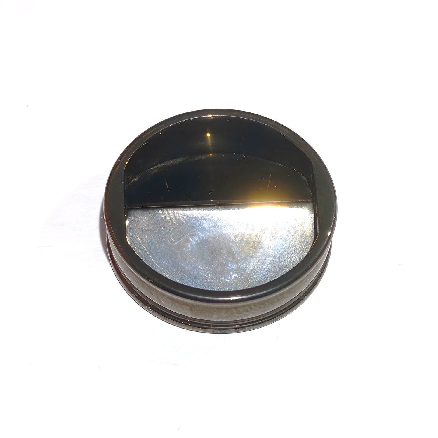 Graphite in Artificial Heart Valves